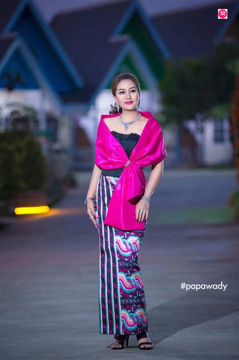 Su Pan Htwar Jewelry Fashion Commercial Photoshoot
