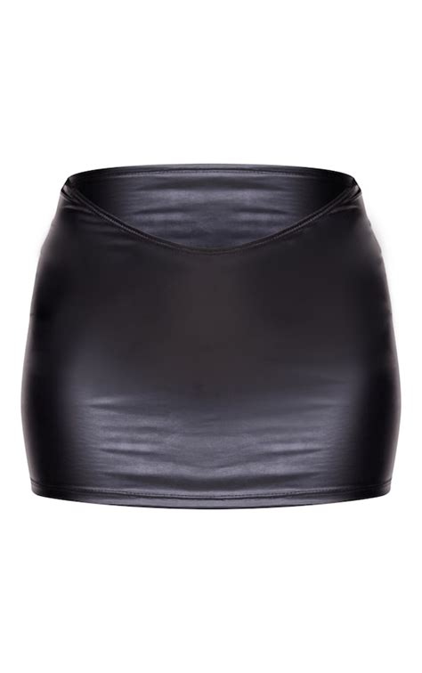 black faux leather dip waist micro mini skirt prettylittlething