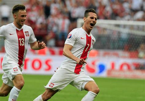 Minęły 4 lata od bramki arkadiusza milika (wideo). Polska - Niemcy Euro 2016 - EURO 2016. Polacy postraszyli ...