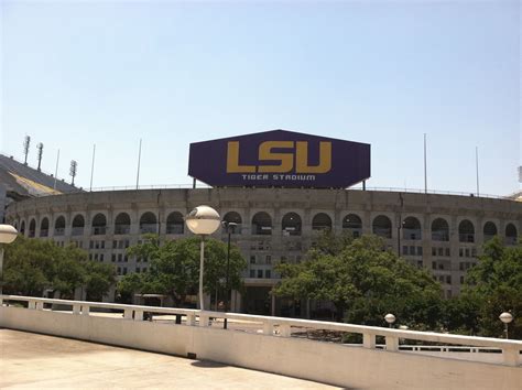 Lsu Campus Lsu Tiger Stadium Lsu Tigers Football Geaux Tigers