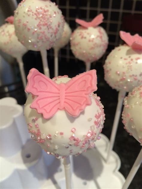 Pretty Butterfly Cake Pops With Glitter