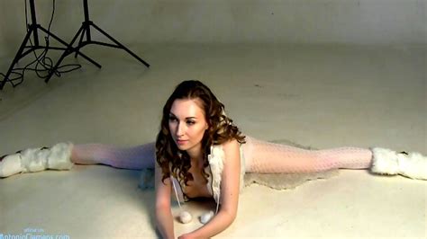 Nude Ballerina Known As Karolina Ira Ksenia B The Ballet Dancer With