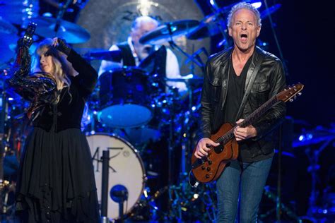 Peter green's fleetwood mac was one of the most creative and competent british bands of the blues revival. Rumours of Fleetwood Mac Tickets 2021 | Günstige Karten ...