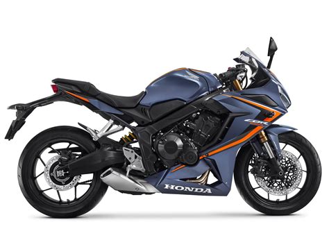 Honda have updated their successful cbr650f sports bike with a small evolution into the cbr650r by including a fancy colour lcd dash, increasing power a smidge higher up the range and knocking 4 kg. CBR 650R - Honda Moto Way