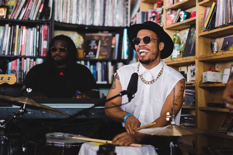 Anderson.paak biography with personal life, married and affair info. Anderson .Paak & The Free Nationals - A Bruno Mars turné ...
