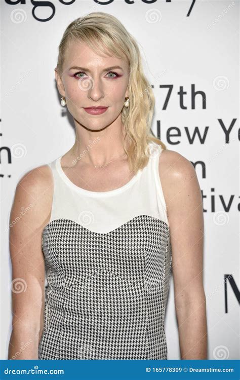 Mickey Sumner Attends The 57th Annual New York Film Festival Premiere For `marriage Story