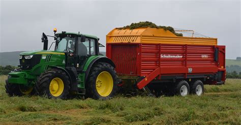 The more often you have your grass cut, the less you'll probably have to pay. How much do contractors charge per acre for 'wagon' silage ...