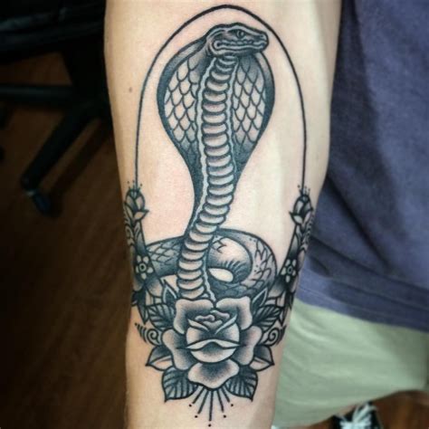 22 Simple Snake Tattoo Pictures