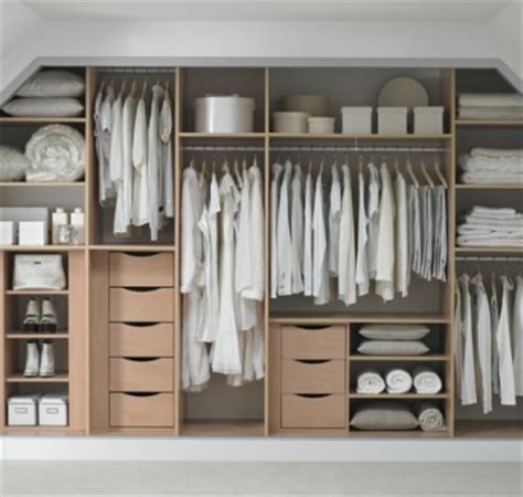 Ob das garderoben set modern oder bodenständig wirken soll, kommt auf das flair in ihrem zuhause an. Moderne Garderoben: Tipps zur Erneuerung der modernen ...