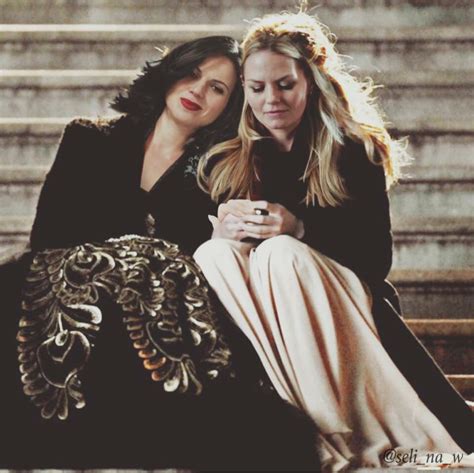 Awesome Regina And Emma Lana And Jen Regina Mills Cute Lesbian Couples Couples In Love