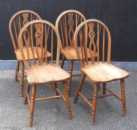 4 Windsor Chairs In Oak 20th Century
