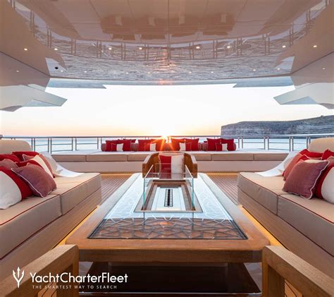 Inside Luxury Yacht Lana One Of The Worlds Largest Charter Yachts