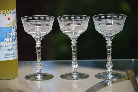 4 Vintage Etched Cocktail Glasses After Dinner Drinks ~ 4 Oz Cocktail Glasses Liqueur ~ Sherry