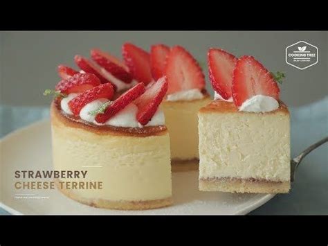 Pile the remaining strawberries and berries on top of the cake. 딸기 치즈 테린느 만들기 : Strawberry Cream Cheese Terrine Recipe ...