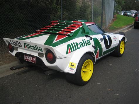 Alitalia Lancia Stratos ラリーカー クールな車 ランチアストラトス