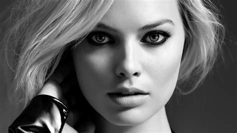 Margot Robbie Monochrome K Portrait Wallpapers Monochrome