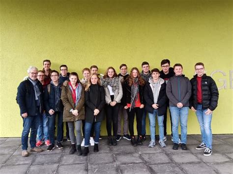 Haus overbach liegt in mitten der rurauen bei jülich. MINT-Kurse zu Gast im Gymnasium Haus Overbach: Projekttag ...