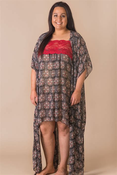 Check Out Lisas Lacies Scarlet Kimono Online