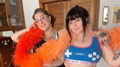 American Pickers' Danielle Colby's daughter Memphis shows off curves