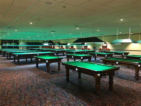 Red line club by bozno. Snooker Room - Commercial Club Albury
