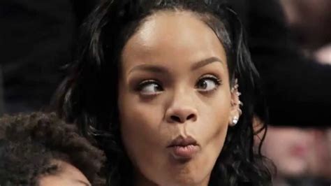 Rihanna Funny Facial Expression And Mimics Rihanna Photos Rihanna