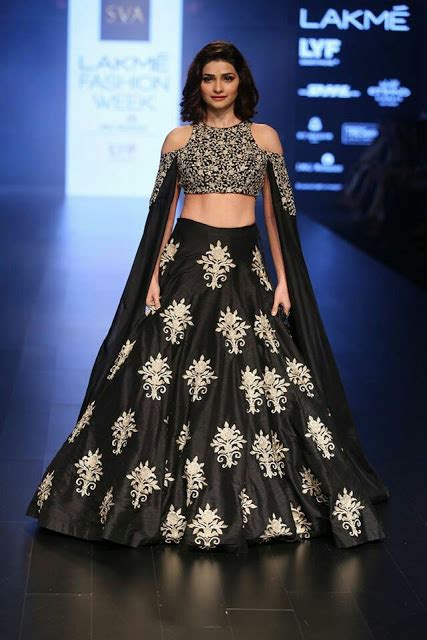 Although rules have relaxed a bit over time, most brides will appreciate it if no female guests wear white. 55 Indian Wedding Guest Outfit Ideas || What to Wear to ...