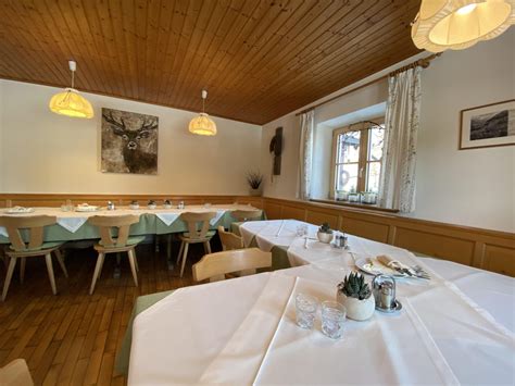 Folgende regeln gelten für erwachsenen sowie kinder ab 6 jahren, um dir eintritt auf unser eventgelände, also der red bull beach arena, dem beach village sowie den a1 5g side courts, gewähren zu können. Gaststube | Gasthaus Sulzfluh
