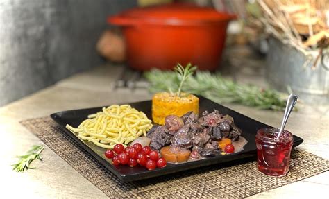 Civet de Cerf sauce Grand Veneur