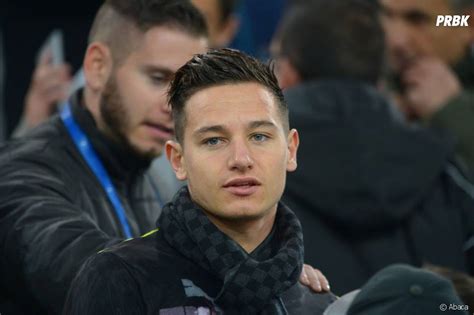 Au rayon des relations improbables, charlotte pirroni et florian thauvin risquent de défrayer la chronique pour un petit moment. Florian Thauvin en couple avec Charlotte Pirroni - Purebreak