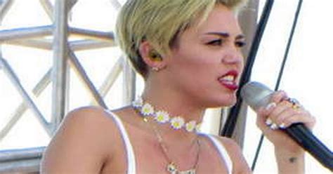 Miley Cyrus Strips Off Again For Another Raunchy Performance Daily Star