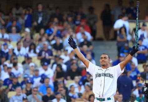 Home Run Derby Mariners Phenom Julio Rodriguez Doubles Salary In 1