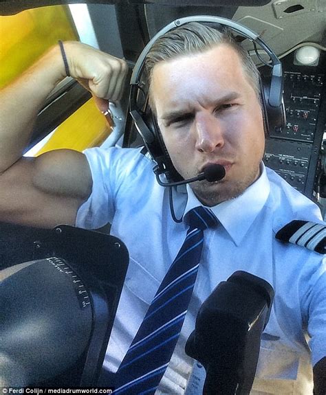 Netherlands Pilot Becomes Internet Star With Sexy Six Pack Daily Mail