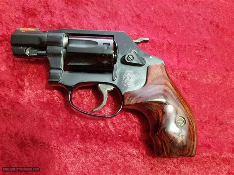 Smith And Wesson Sandw Air Lite 351pd 7 Shot Revolver 22 Mag 2 Bbl