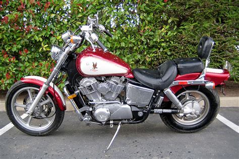Rating sample for this honda bike. 1994 Honda VT 1100 - Moto.ZombDrive.COM