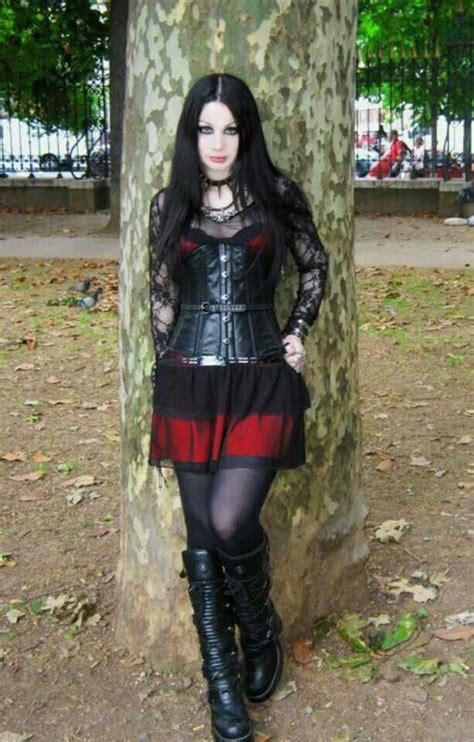 very cute basic gothic style hot goth girls goth girls gothic fashion