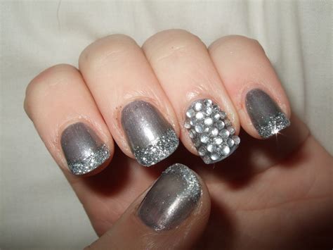 Oooooh Pretty New Years Eve Nails