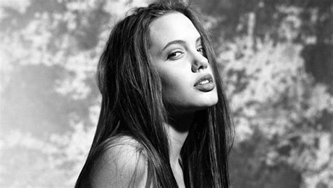 Angelina Jolie Early Modeling Pictures