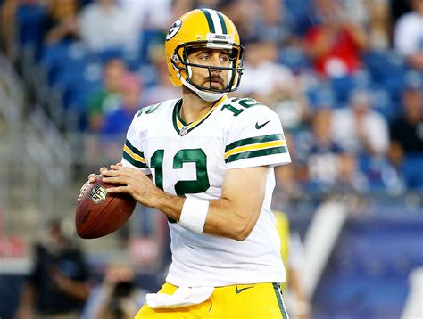 Aaron Rodgers Aaron Rodgers Leaves Packers Week 17 Game For