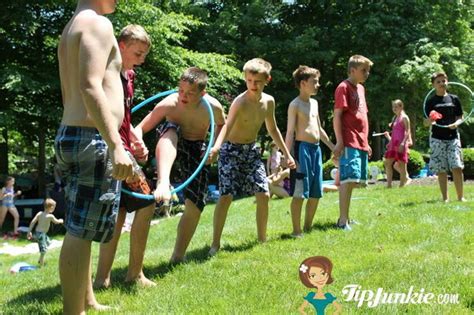 What is toy hula hoop? 28 Creative Team Building Activities for Kids - Page 11 ...
