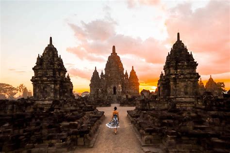 Sunset At Prambanan Temple Yogyakarta All You Need To Know Daily