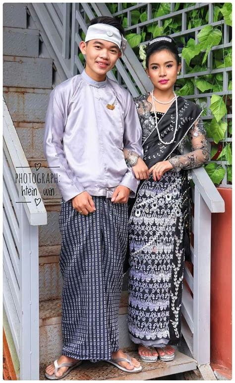 But rapid changes that is happening in the country during the last eight years, the. Pin by June on Rakhine Traditional Dress | Fashion ...
