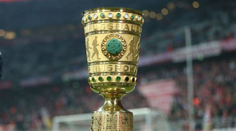 Huppenkothen spielt losfee für runde zwei. Alle Infos zur DFB-Pokal-Auslosung am Sonntag - Sky Sport ...