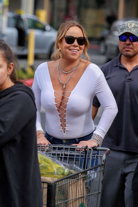 Mariah carey was born in long island, new york on march 27, 1969. Mariah Carey - Shopping at Whole Foods in Hawaii, November ...