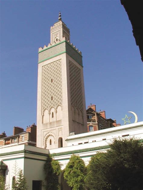 Vous pouvez visiter la grande mosquée de paris tous les jours sauf le vendredi et lors des fêtes musulmanes de 9h à 12h et de 14h à 18h, même jusqu'à 19h en été. grand mosque of paris | Voices from Russia