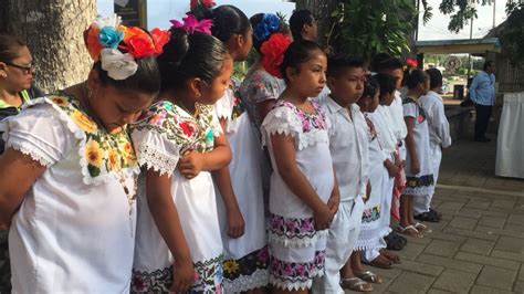 Cantan en maya niños el himno de Quintana Roo Revista Fusión Q