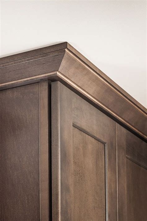 The Straight Clean Lines Of The Shaker Crown Moulding Pair Well With