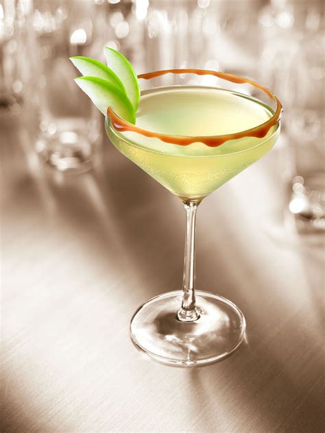 The caramel apple crisp is an orange colored cocktail made from effen salted caramel vodka, red apple schnapps, apple cider and sour mix, and served in a chilled cocktail glass. Qurious Quiñones: Hosting a Harvest Cocktail Party