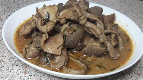 How To Cook Nigeria Goat Meat Pepper Soup Youtube