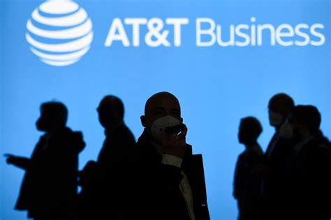 AT&T to Compensate Customers After Major Network Outage | NTD