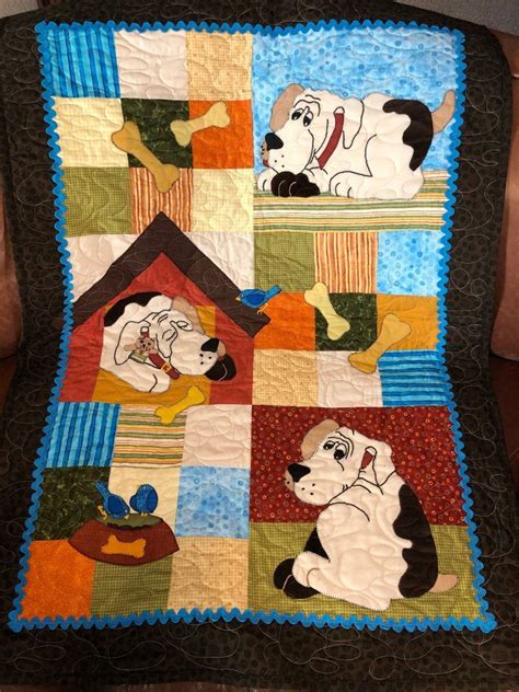 Aint Nothin But A Hound Dog Creative Pursuits Etc Dog Quilts